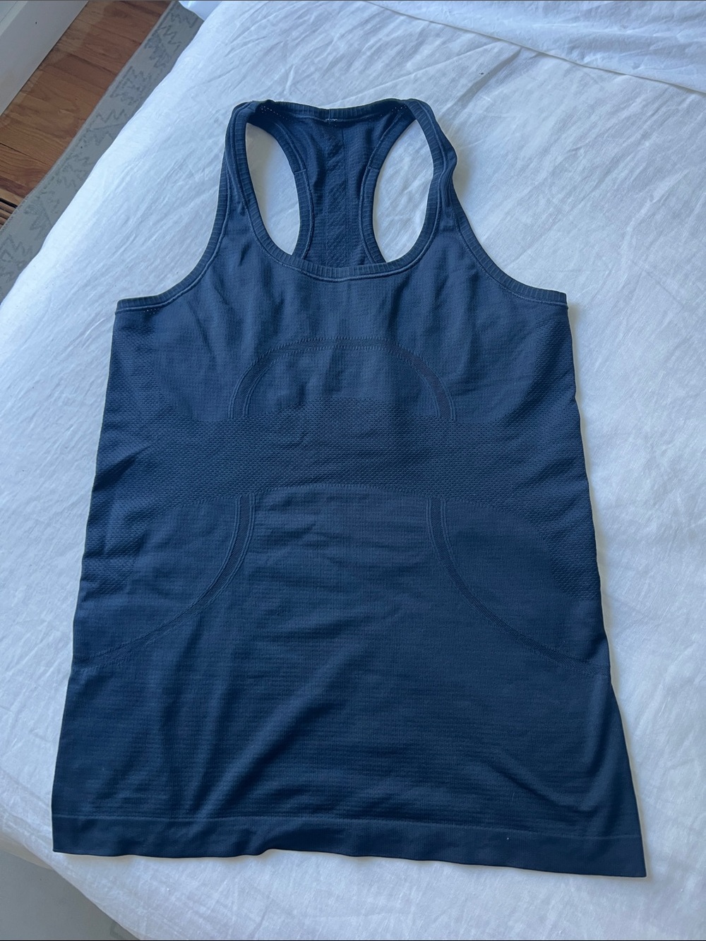 Lululemon swiftly tech. Hip length